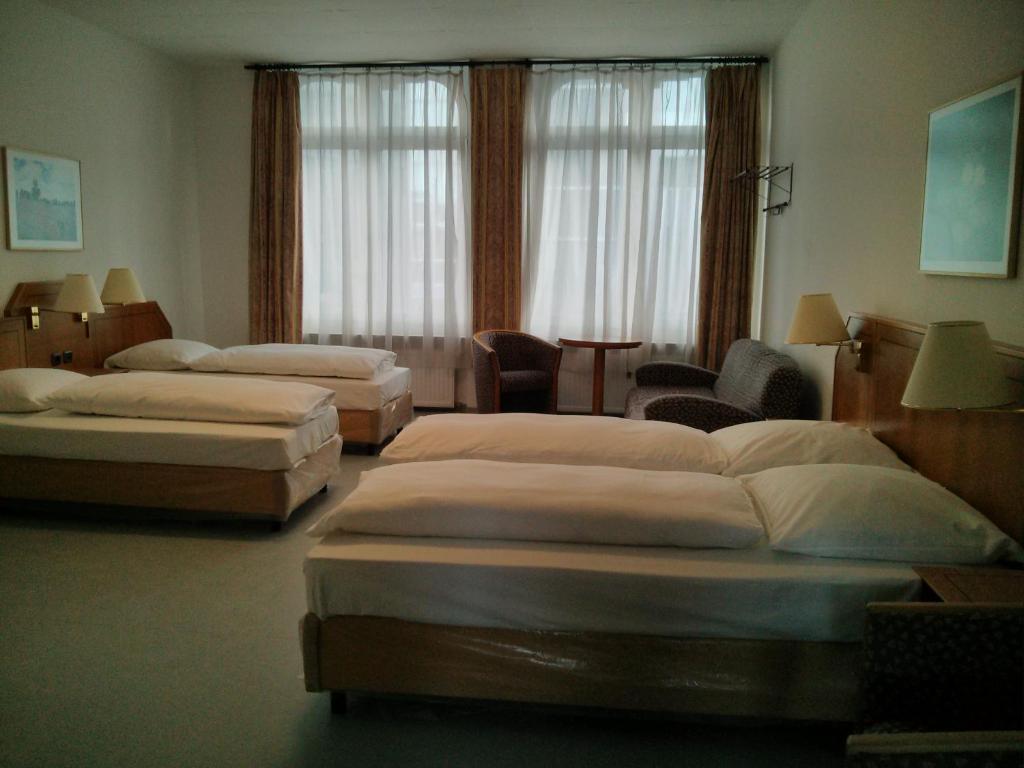 Willy Frankfurt 3*