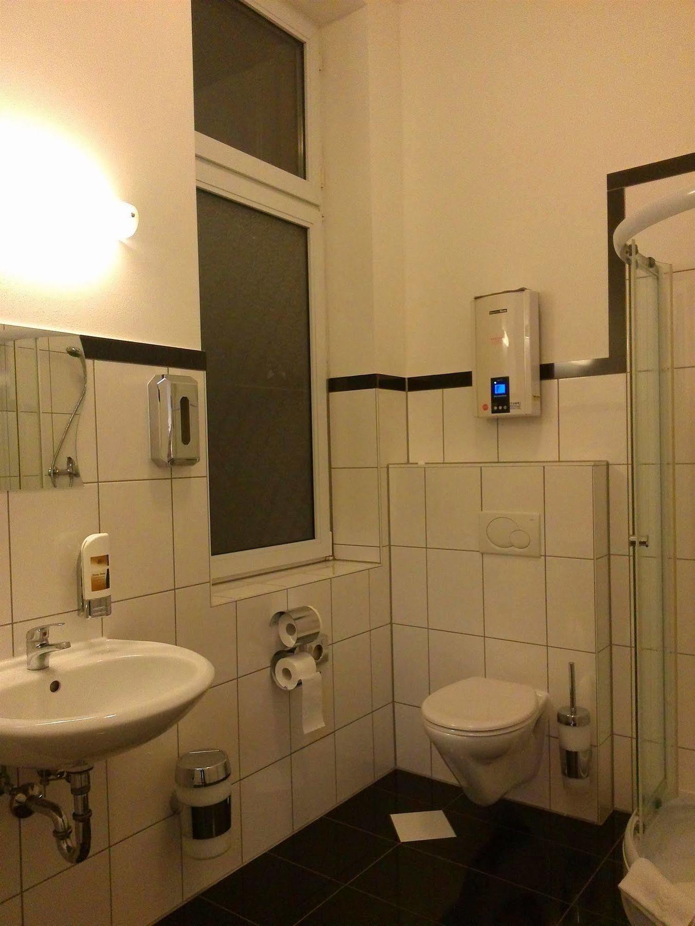 Willy Frankfurt Hotel 3*